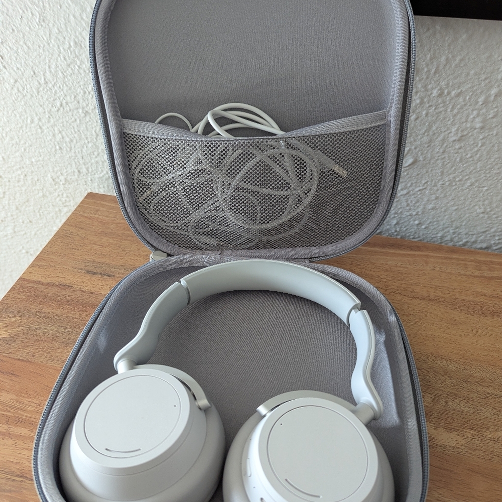 Microsoft Surface Headphones